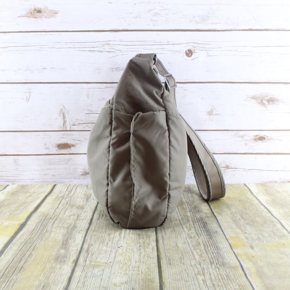 SALE! PacSafe Women's Brown Anti-Theft Shoulder Bag Size - Picture 2 of 8